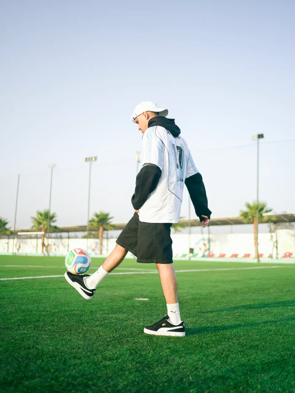 Ayuubfooty in nike90 shirt