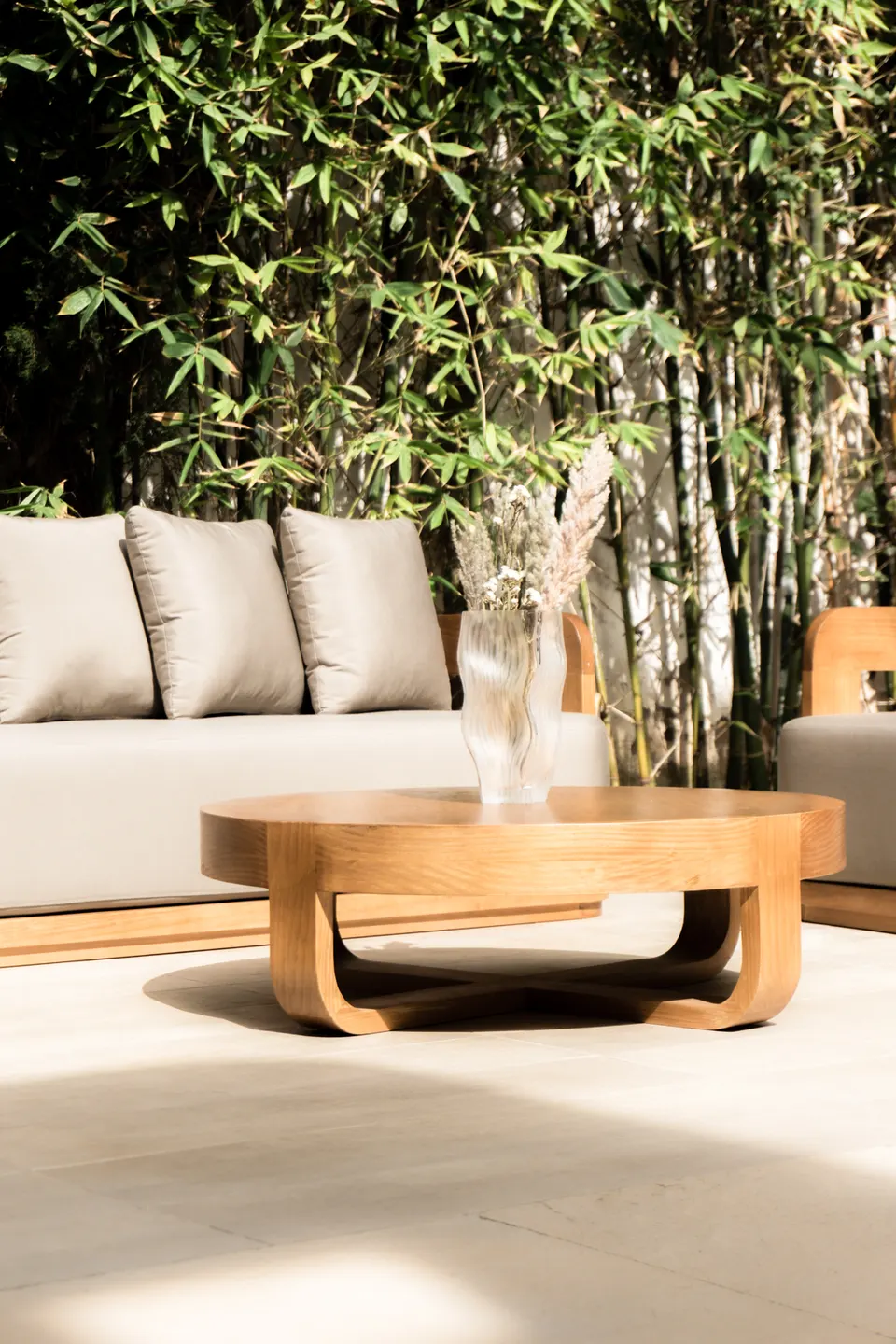 Outdoor furnite couch details table