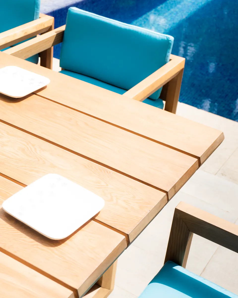 Outdoor furnite table and chairs blue