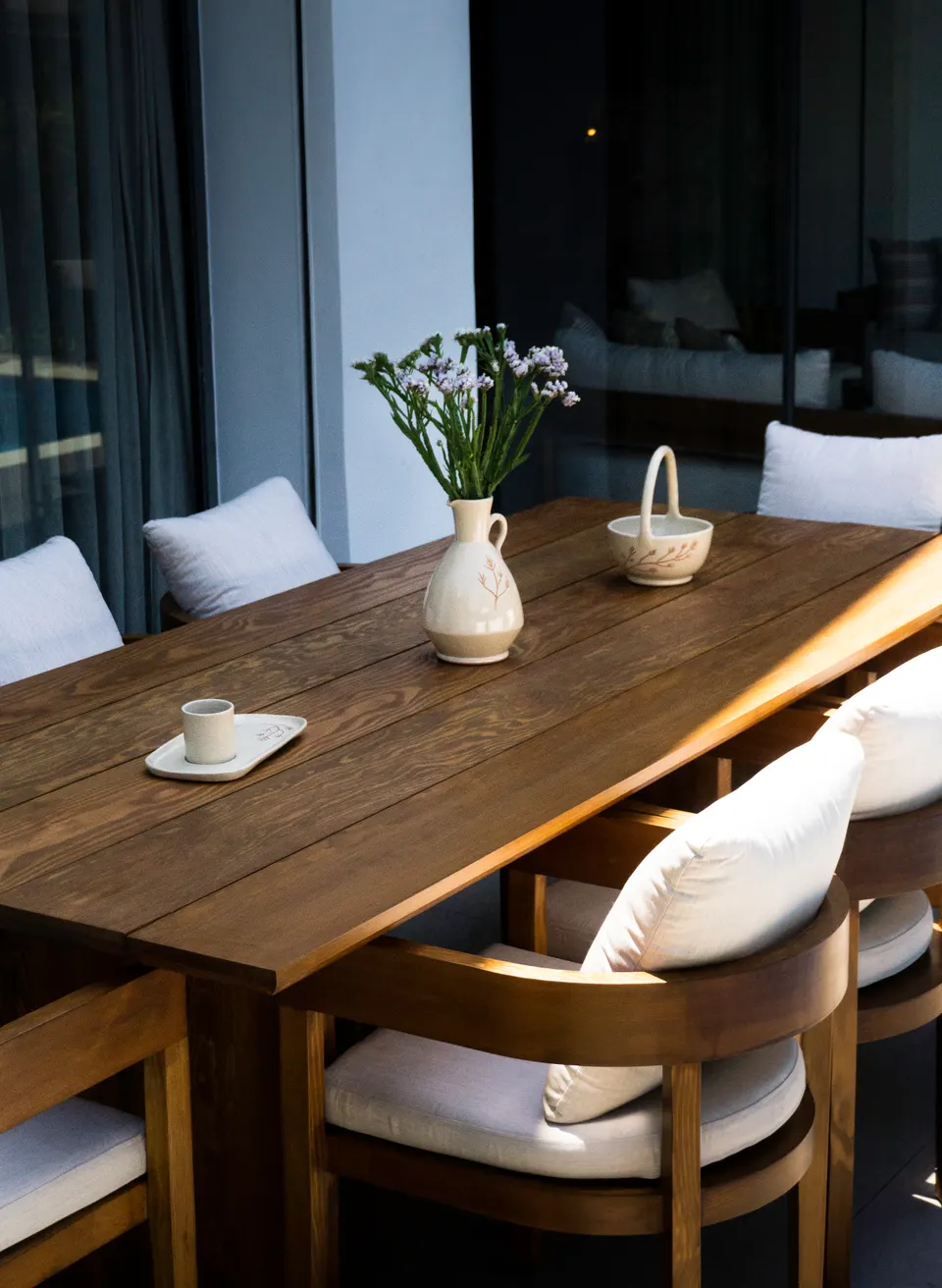 Outdoor furnite table and chairs brown